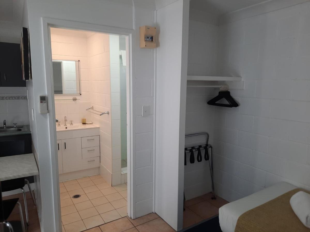 Cleveland Motor Inn Экстерьер фото