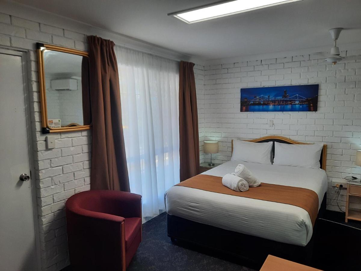 Cleveland Motor Inn Экстерьер фото