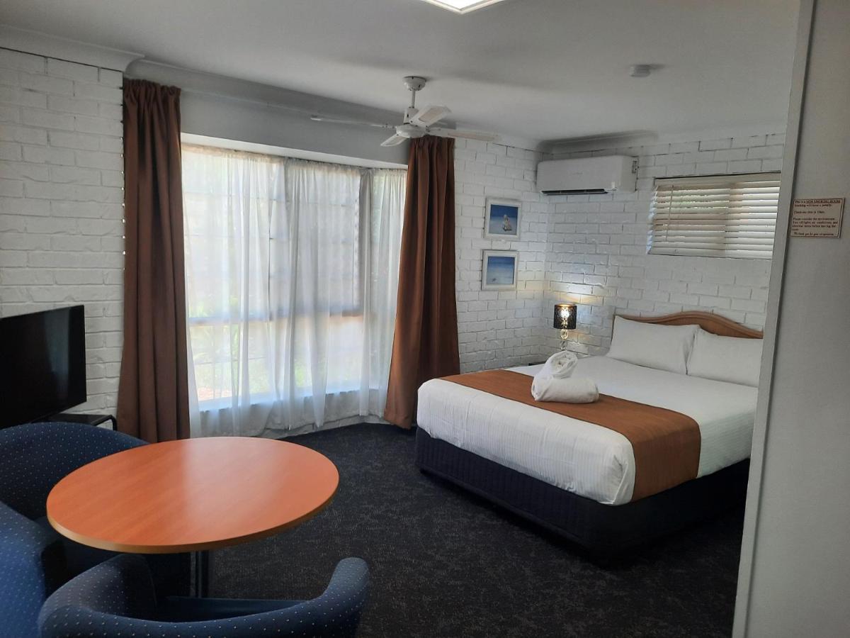 Cleveland Motor Inn Экстерьер фото